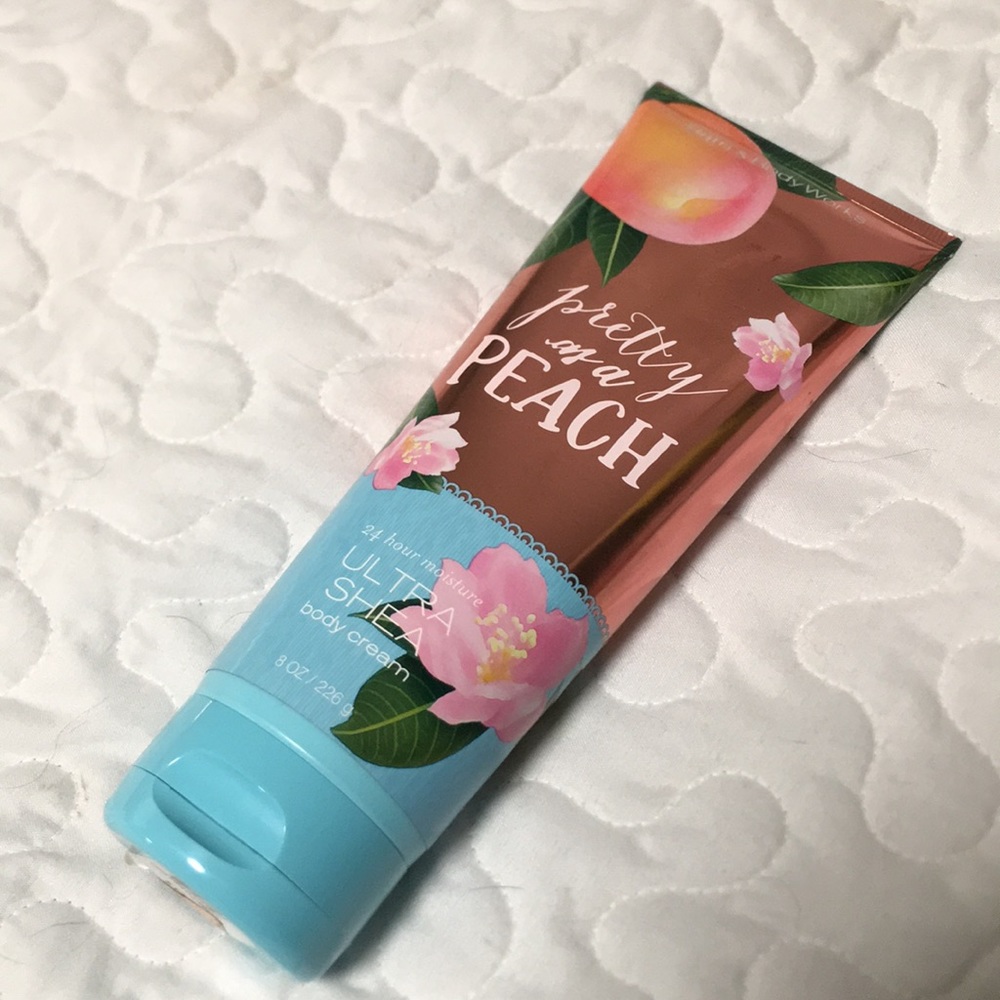 B&BW Pretty as a Peach body cream